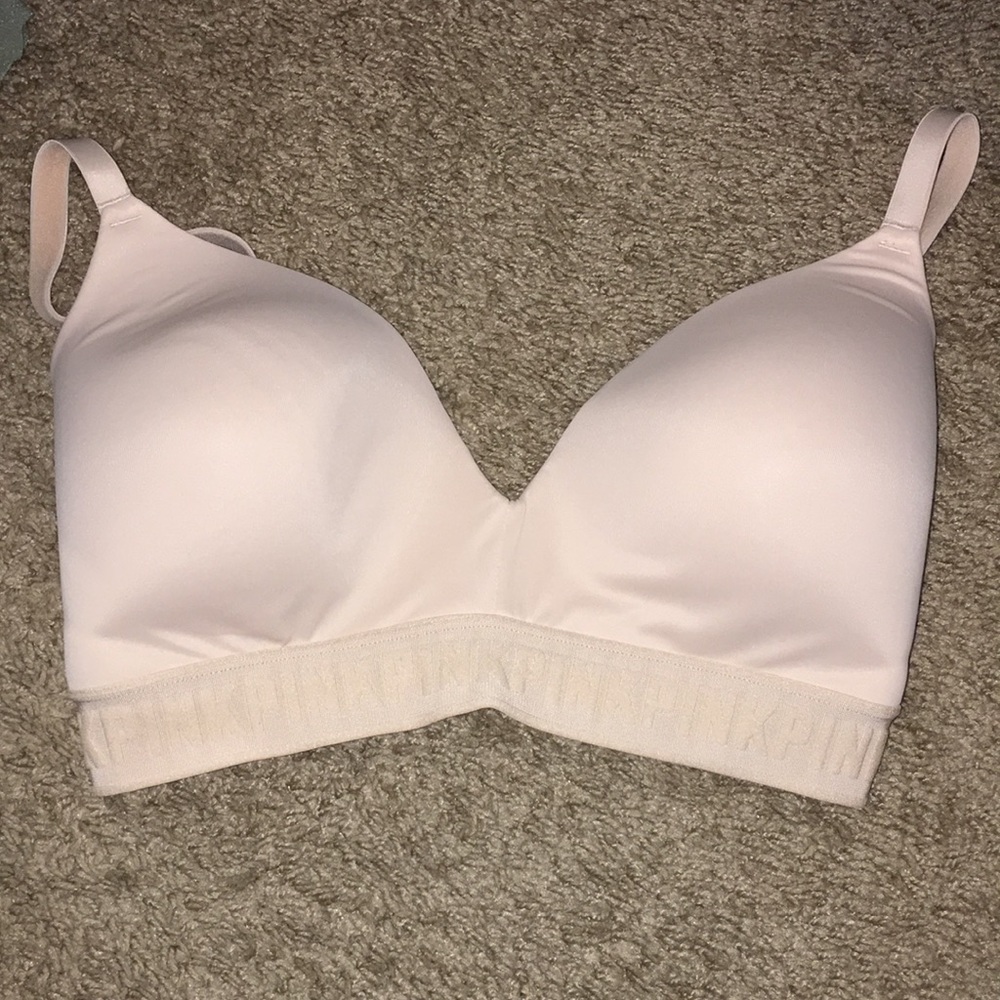 Victoria’s Secret pink wear everywhere bra